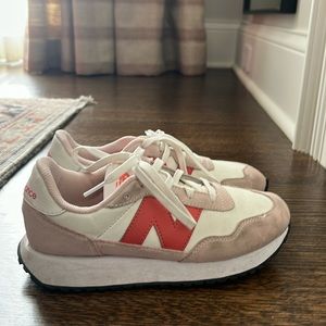 Kids new balance.